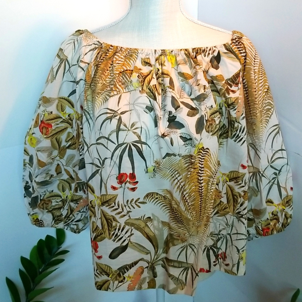 H&M Floral Top w/puffy sleeves